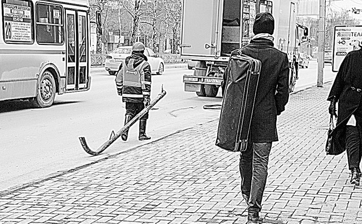Одна из причин роста тарифов — необходимость ремонтировать изношенные теплосети, поясняют специалисты. Фото Алексея ТАНЮШИНА