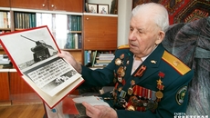 Александр Яковлевич Анцупов был хорошим рассказчиком. Фото из архива ИД «Советская Сибирь»