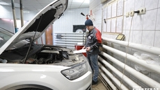 Из прошедших за две недели марта техосмотр 3 911 автомобилей 123 признаны неисправными. Фото Алексея ТАНЮШИНА