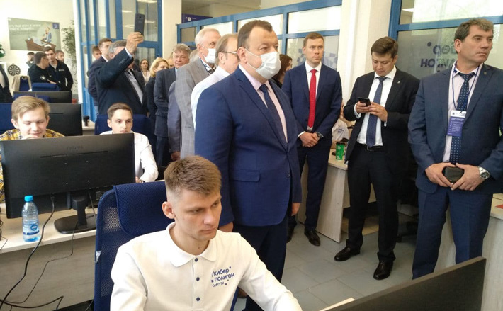 Фото с сайта digit.nso.ru