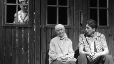 Сцена из спектакля «Свидание». Фото: театр «На Левом берегу»