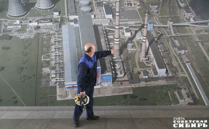 Модернизация коммунальной инфраструктуры, особенно теплоснабжения, в городах области, в частности в третьем по размерам мегаполисе страны — Новосибирске, задача из задач. Проблема высокой аварийности на теплотрассах, которую, в принципе, и предрекали в течение последних десяти лет эксперты разных уровней, начала реально решаться. И хотя еще немало вопросов, главное — стал очевиден алгоритм расширения господдержки инвестпроектов в этой сфере. Фото: архив ИД «Советская Сибирь»