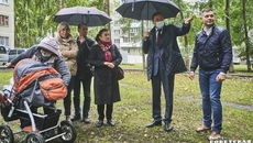 По мнению жителей Затулинки, депутаты городского Совета, их коллеги регионального и федерального уровней придают большое значение благоустройству микрорайона, слышат своих избирателей на округе и помогают им реализовать самые интересные и полезные идеи. Фото: Виктор Дмитриев