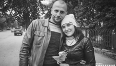 Константин и Юния познакомились в 2003 году, когда приехали в Новосибирск получать высшее образование. Их общение началось в одном из модных в то время интернет-чатов. Фото: Виктор Дмитриев