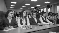 Чтобы закрыть все потребности, Новосибирской области надо построить 20 новых школ на 21 тысячу мест. Фото: Андрей Заржецкий