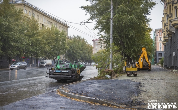 У депутатов появилось больше возможностей перераспределять средства городского бюджета, в том числе на ремонт дорог и тротуаров. Фото Андрей Заржецкий