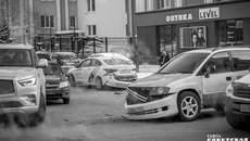 Не стоит забывать, что множество автомобильных аварий происходит из-за несоблюдения правил дорожного движения. Фото: Андрей Заржецкий