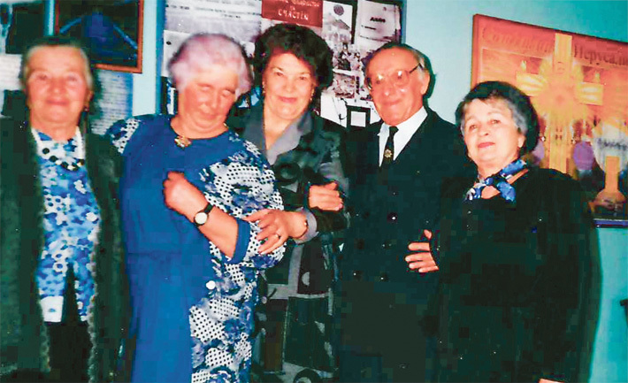 Вот какие мы! Клуб «Обские посиделки», вечер в честь 8 Марта, 1998 год. Фото: предоставлено Аидой Пиминовой