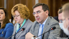 Депутаты приняли к сведению информацию, представленную руководителями минздрава и минтруда. Фото: Андрей Заржецкий