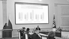 В Новосибирской области работают с предприятиями иностранных партнеров, где есть риск увольнения сотрудников. Фото: nso.ru