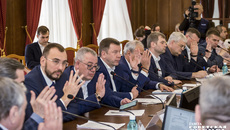 О проблемах строительной отрасли минстрой региона успел сообщить Федерации. Совместная работа с депутатами позволит повысить результативность предпринимаемых мер. Фото: Андрей Заржецкий