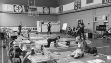 Итоговые соревнования, которые прошли на базе строительно-монтажного колледжа, приравнены к финалу X Национального чемпионата «Молодые профессионалы» в компетенции «Укладка напольных покрытий». Фото предоставлено П. Коростелёвым