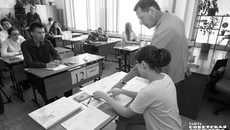 В процедуре выпускных экзаменов 11-х классов задействовано 6105 работников образования, девятых классов — 9 489 педагогов. 63 процента из них прошли дистанционное обучение на платформе Федерального центра тестирования. Фото: архив ИД «Советская Сибирь»