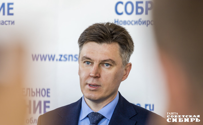 По мнению депутата Евгения Смышляева, областной закон об административных правонарушениях нуждается в доработке. Фото: Андрей Заржецкий