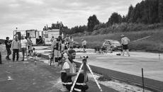 Строительство Восточного обхода Новосибирска, которое ведется в рамках нацпроекта «Безопасные качественные дороги», значительно расширит возможности региона как транспортно-логистического хаба. Фото: nso.ru