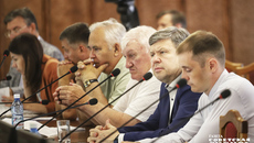 Депутаты выяснили, почему аварий с участием детей стало больше и как прекратить эту наметившуюся в регионе тенденцию. Фото: Андрей Заржецкий