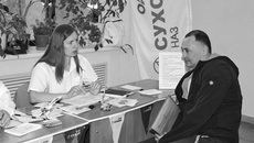 Первая в текущем году ярмарка вакансий в Новосибирской области стала прототипом нового проекта, направленного на снижение напряженности на рынке труда. Фото: gczn.nsk.su