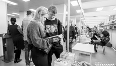 Хорошая книга — роскошь или необходимость? Ответ искали участники регионального форума «Читающий регион: диалог с книгой», прошедшего в рамках международного фестиваля «Книжная Сибирь». Фото: Андрей Заржецкий