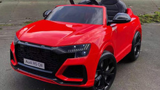 Электромобиль Audi RS Q8 HL518