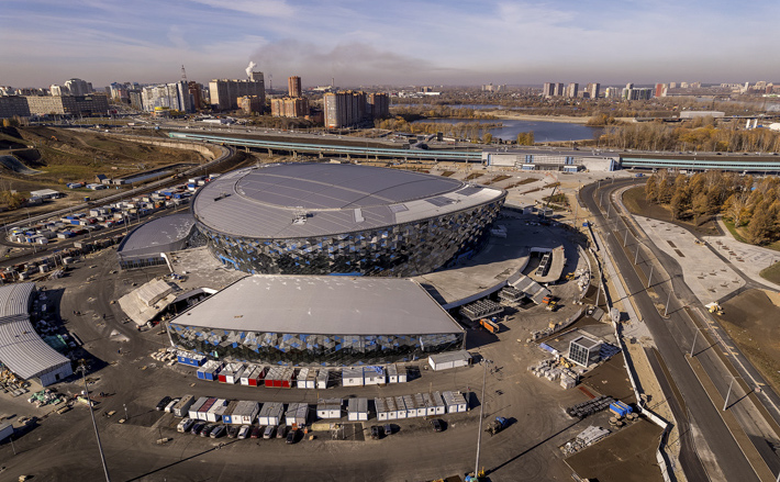 Основные работы сейчас сосредоточены внутри здания. Фото: Сергей Ветров