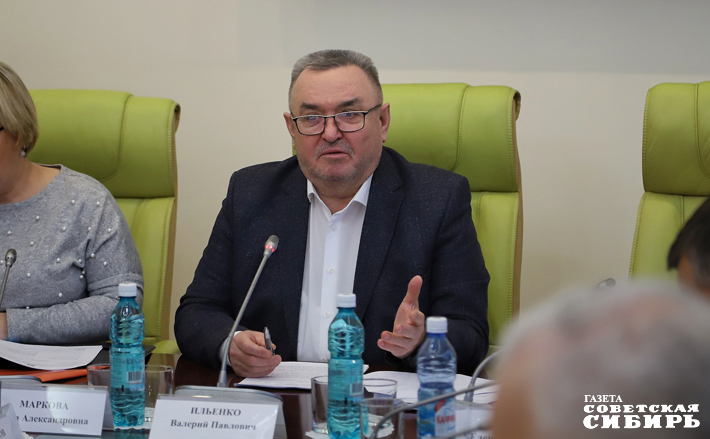 Депутат Валерий Ильенко: «Инициатива должна исходить с мест!». Фото: Андрей Заржецкий