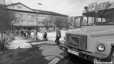 Мало того, что районные школьные автобусы уже дышат на ладан, так еще и водить их скоро будет некому. Фото: архив ИД «Советская Сибирь»