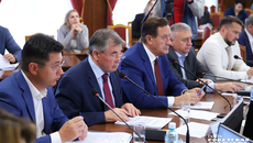 В 2022 году часть показателей стратегии социально-экономического развития региона выполнить не удалось — депутаты Заксобрания считают, что документ нуждается в пересмотре, причем акцент нужно делать на развитии сельских территорий. Фото: Андрей Заржецкий
