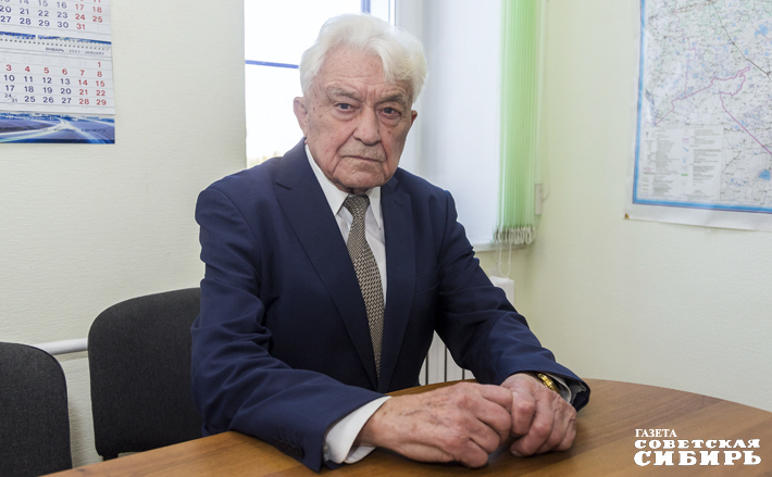 В это трудно поверить, но трудовой стаж Николая Гаращука составляет 75 лет! Фото: Андрей Заржецкий