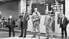 Министр промышленности, торговли и развития предпринимательства Новосибирской области Андрей Гончаров рассказал об организации сбора гуманитарки и оборудования для нужд СВО предприятиями региона в 2023 году. Фото: nso.ru