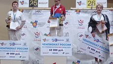 В регионе немало спортсменов, достижениями которых можно гордиться: буквально на днях Татьяна Щетинина (крайняя справа) завоевала бронзовую медаль в стрельбе из бесприцельного лука на чемпионате России в Орле. Фото: sport.nso.ru