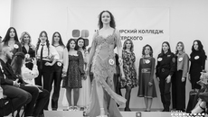 11-классница Виктория Буничева из Ленинского района поразила жюри восточным танцем и стала обладательницей титула «Мисс Весна». Фото: Андрей Заржецкий