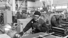 На предприятии, которое выпускает важную для страны продукцию, очень ждут молодые кадры. Фото: Андрей Заржецкий