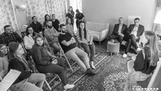 Участники форсайт-сессии не только обсудили перспективу создания ресурсного центра, но и презентовали его дизайн-проект. Еще они делились мнениями. Фото: Андрей Заржецкий