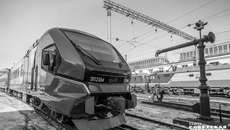 Новые электрички 1 апреля вышли на пригородные маршруты Новосибирской области. В вагонах — светодиодное освещение, есть места для хранения ручной клади и верхней одежды, зона для размещения крупногабаритного багажа и велосипедов, а также туалет. Фото: Андрей Заржецкий
