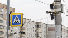 Сегодня продолжается работа по увеличению числа камер видеонаблюдения на улицах и не только. Фото: Андрей Заржецкий