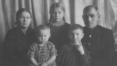 Справа — Галина Алексеевна Романова
