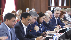 Депутаты весьма озабочены ситуацией, сложившейся на рынке труда региона: с одной стороны, на предприятиях некому работать, с другой — ряд вакансий в районах не могут закрыть годами. Фото: Андрей Заржецкий