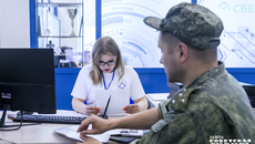 В нынешнем году в рамках отдельной квоты по результатам ЕГЭ или вступительных испытаний, проводимых вузом, могут поступать участники СВО — мобилизованные и контрактники — и их дети, а также участники специальной военной операции со стороны Вооруженных сил ДНР и ЛНР. Фото: Андрей Заржецкий