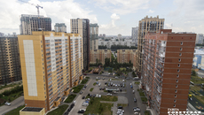 Благодаря отлаженному механизму взаимодействия минстроя региона с застройщиками, отстающими от запланированных сроков сдачи, почти в пять раз снизилось число потенциально проблемных объектов. Фото: Андрей Заржецкий