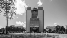 Современный НГУ достраивается по национальному проекту «Наука и университеты» кампусом мирового уровня. Проектные решения позволят создать дополнительные зоны коворкинга и иного офлайн-взаимодействия. Фото: Андрей Заржецкий