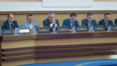 Поправки в бюджет сразу в двух чтениях депутаты поддержали единогласно. Фото: пресс-служба Совета депутатов города Новосибирска