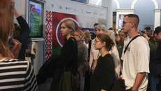 Посмотреть белорусскую картину о Великой Отечественной войне пришли студенты и курсанты образовательных организаций, люди среднего и старшего возраста. Фото: nso.ru