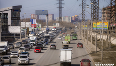 В этом году дорожники отмечают, что выросло количество участков с ярко выраженной колейностью. Идет претензионная и судебная работа с подрядчиками. Проблемы есть даже на участках, отремонтированных по нацпроекту и находящихся на гарантии. Фото: Андрей Заржецкий