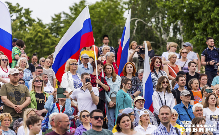 Завтра в Новосибири состоится более 1100 концертов, лекций, спектаклей и прочих выступлений, причем как на больших открытых площадках мегаполиса, так и на площадках учреждений культуры районов. Фото: Андрей Заржецкий