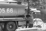 Ассенизационная машина — вещь нужная и полезная, особенно при отсутствии центральной канализации. Сегодня в районах их катастрофически не хватает. Фото: Андрей Заржецкий
