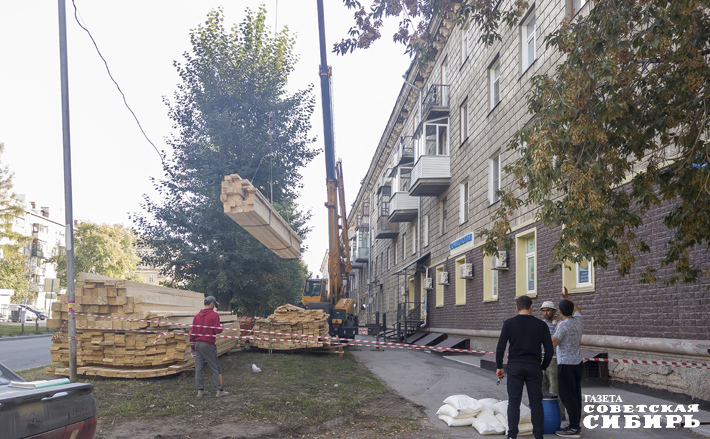 В Новосибирске и области множество многоквартирных домов нуждаются в капитальном ремонте. Фото: Андрей Заржецкий