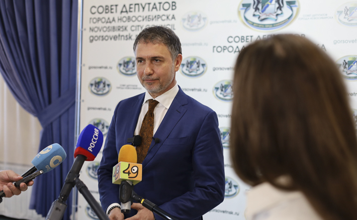 Дмитрий Асанцев, председатель Совета депутатов города Новосибирска: «Призываю новосибирцев быть более активными. Вы выберете представителя, который будет пять лет представлять вашу территорию во власти». Фото предоставлено пресс-службой Совета депутатов города Новосибирска