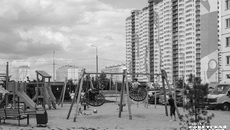 За пять лет на территории Кировского района благодаря наказам было установлено большое количество площадок, лавочек, малых архитектурных форм, благоустроены дорожки. Фото: Андрей Заржецкий