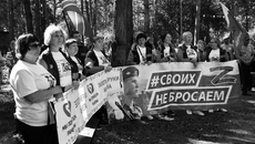В фестивале «Патриоты Сибири — 2025» приняли участие активисты волонтерского движения «Золотые руки ангела», которые изготавливают тактические носилки, эвакуационные стропы, фронтовые печки, аптечки и другие необходимые нашим бойцам вещи. Фото: minregion.nso.ru