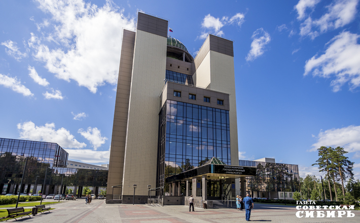 Чтобы поднять престиж профессий геологов и горняков, в 2019 году на базе ГГФ НГУ был создан интерактивный центр «Эволюция Земли», где проходят десятки тысяч экскурсий в год. В открытой при вузе специализированной школе дети знакомятся с геологией, минералогией, геофизикой и другими науками. Фото: Андрей Заржецкий